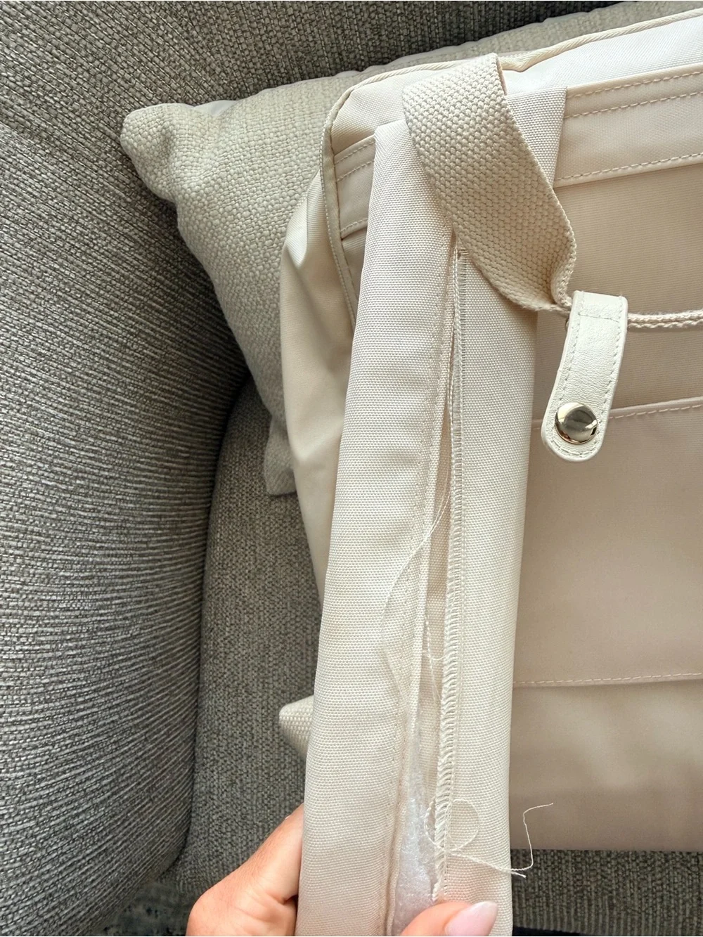 BEIS minimalist cream